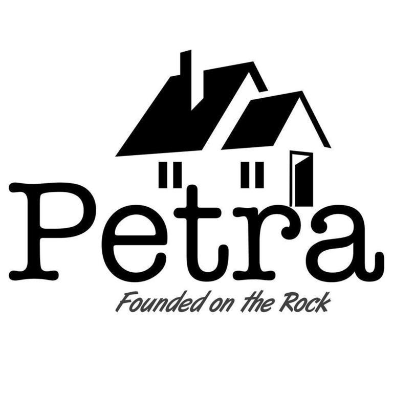 Petra Family Guest House Vālpārai Bagian luar foto